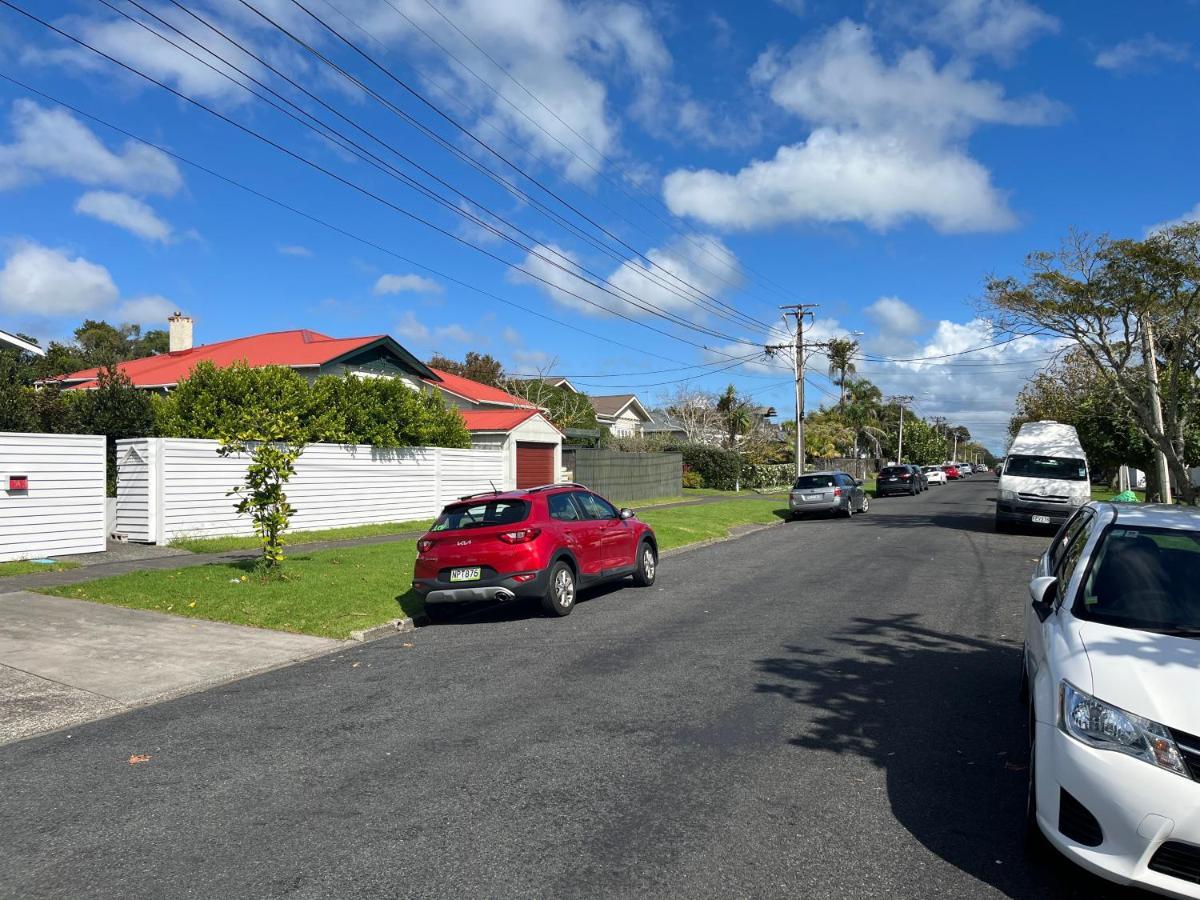 Bayswater Homestay Auckland Exterior photo